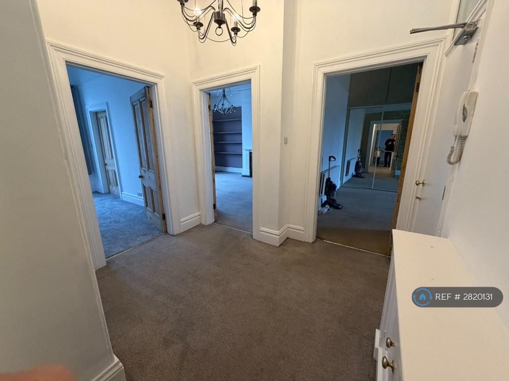 Entrance Hall - View 4