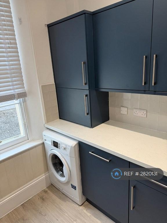 Kitchen - View 4