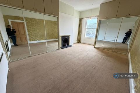 3 bedroom flat to rent, Kents Road, Torquay, TQ1