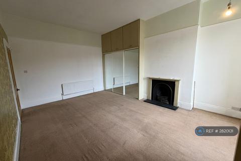3 bedroom flat to rent, Kents Road, Torquay, TQ1
