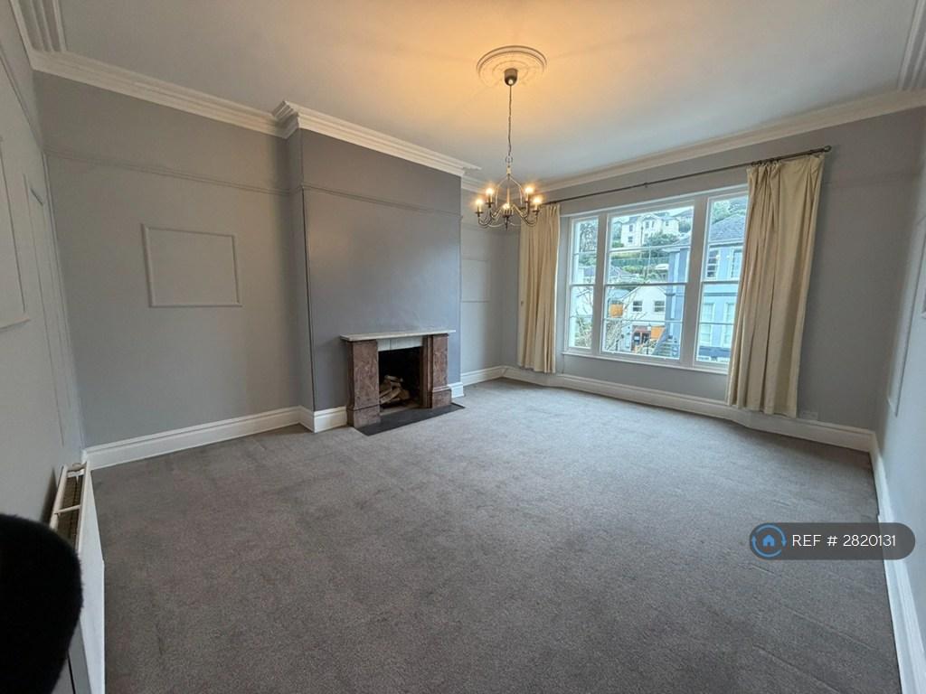 Bedroom 2 - View 1