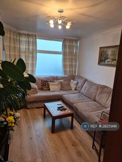 undefined, Sunningdale Avenue, Hanworth, TW13