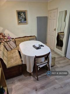 undefined, Sunningdale Avenue, Hanworth, TW13