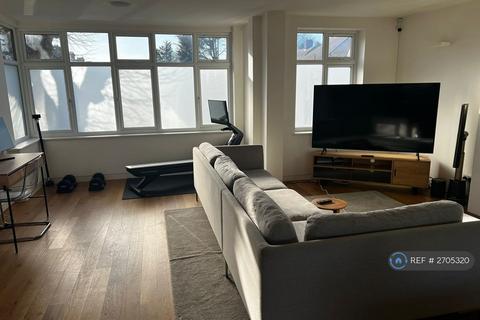 1 bedroom in a house share to rent, Goston Gardens, Thornton Heath, CR7