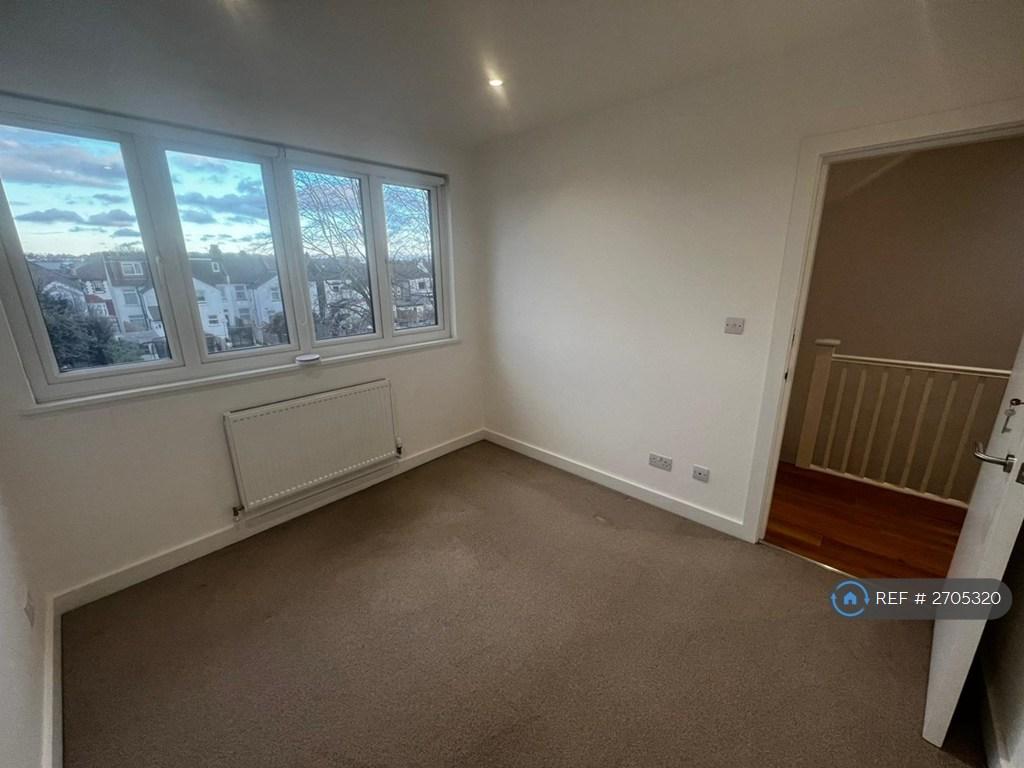 2nd Floor Small Double Bedroom