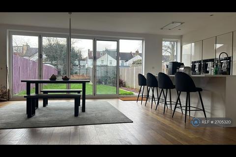 1 bedroom in a house share to rent, Goston Gardens, Thornton Heath, CR7