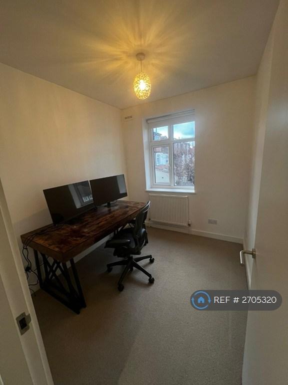 1st Floor Office