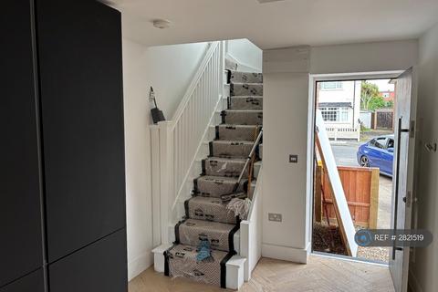 undefined, Maple Close, Mitcham, CR4