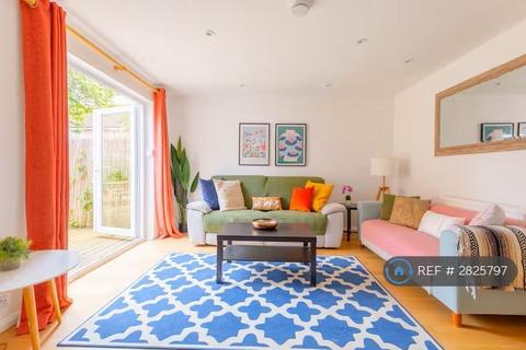 undefined, Delverton Road, London, SE17