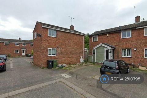 2 bedroom flat to rent, Bradwell Court, Braintree, CM7