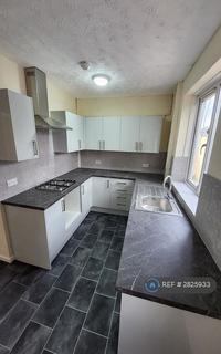 2 bedroom semi-detached house to rent, Masefield Drive, Bolton, BL4