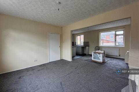 2 bedroom semi-detached house to rent, Masefield Drive, Bolton, BL4