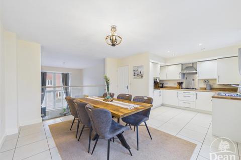 undefined, Sneyd Wood Road, Cinderford