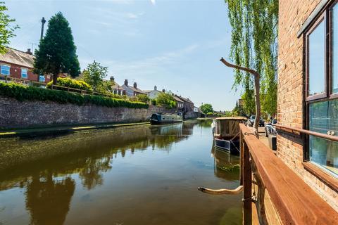 undefined, Parkes Quay, Stourport-On-Severn