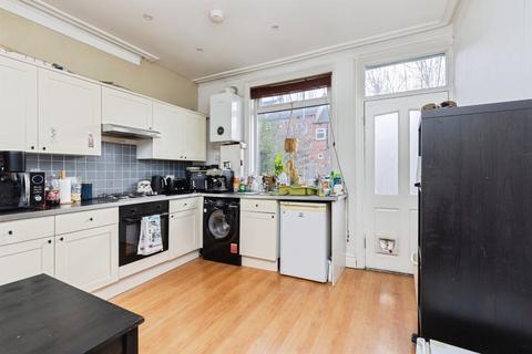 undefined, De Lacy Mount, Leeds