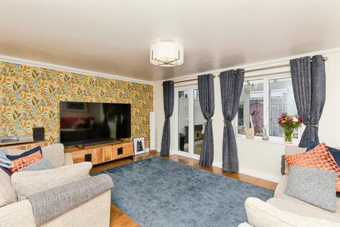 undefined, Broughton Close, ALFRETON DE55