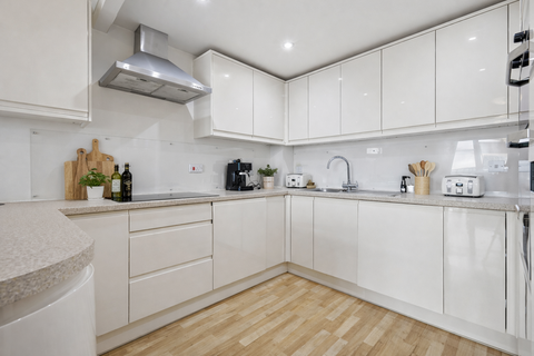 2 bedroom flat for sale, Tower Hamlets, London E14