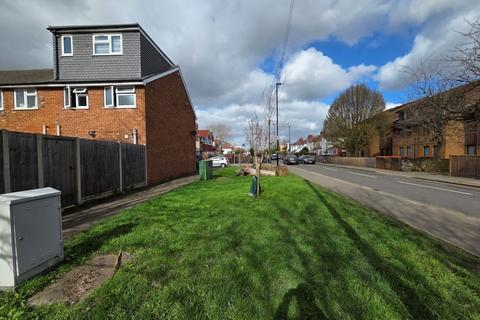 undefined, Roseheath Road, Hounslow TW4