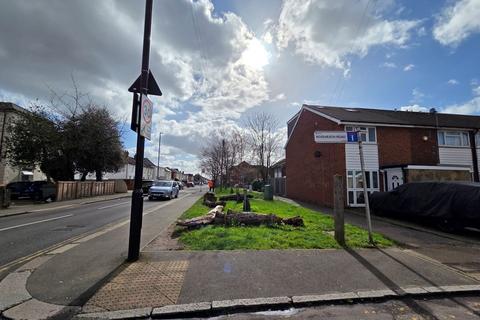 undefined, Roseheath Road, Hounslow TW4