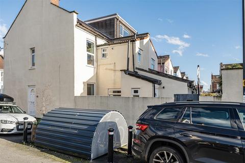 undefined, Chessel Street, Bedminster, Bristol