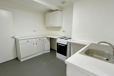 Studio to rent, Hythe Street, Dartford, DA1 1BX