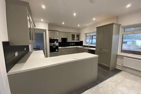 3 bedroom detached house for sale, Pontardulais Road, Tycroes, Ammanford