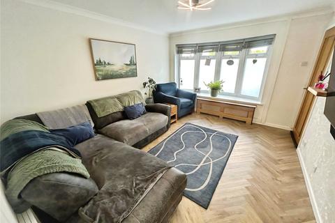 4 bedroom semi-detached house for sale, Trelissick Close, Leicestershire LE11