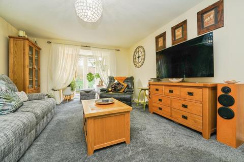 undefined, Barnpear Court, Tuffley, Gloucester, Gloucestershire, GL4