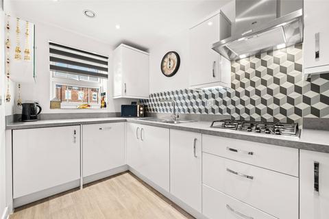 undefined, Oak Avenue, Berkshire RG40