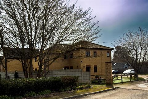 2 bedroom apartment to rent, 20 LISA COURT