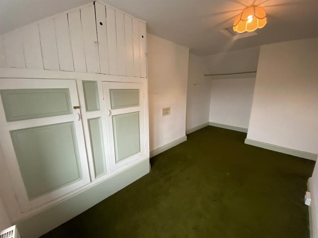 BEDROOM 2.jpg
