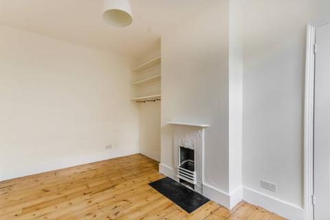 2 bedroom flat to rent, Stanlake Road, Shepherd's Bush, London, W12