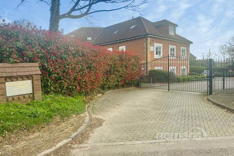 2 bedroom apartment for sale, Windsor Lane, Burnham, Slough