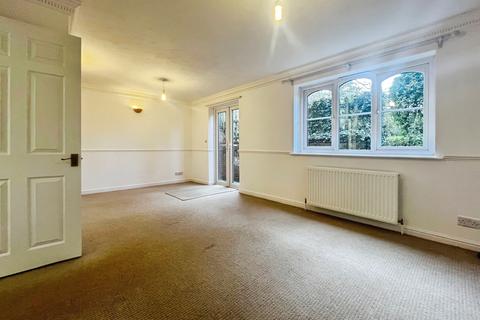 2 bedroom apartment for sale, Windsor Lane, Burnham, Slough