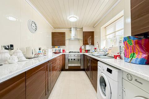 2 bedroom semi-detached bungalow for sale, Orchard Avenue, Liverpool, L14