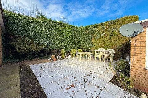2 bedroom semi-detached bungalow for sale, Orchard Avenue, Liverpool, L14