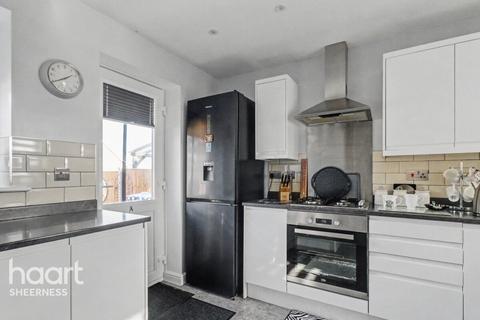 2 bedroom bungalow for sale, Wing Road, Leysdown