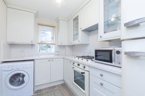 2 bedroom apartment to rent, Ferry Road, Marston