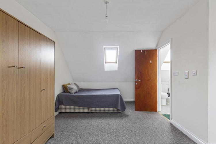 Room2x