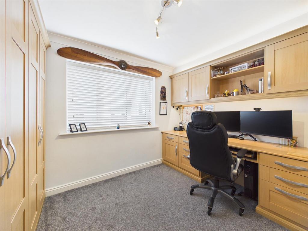 Office/study: