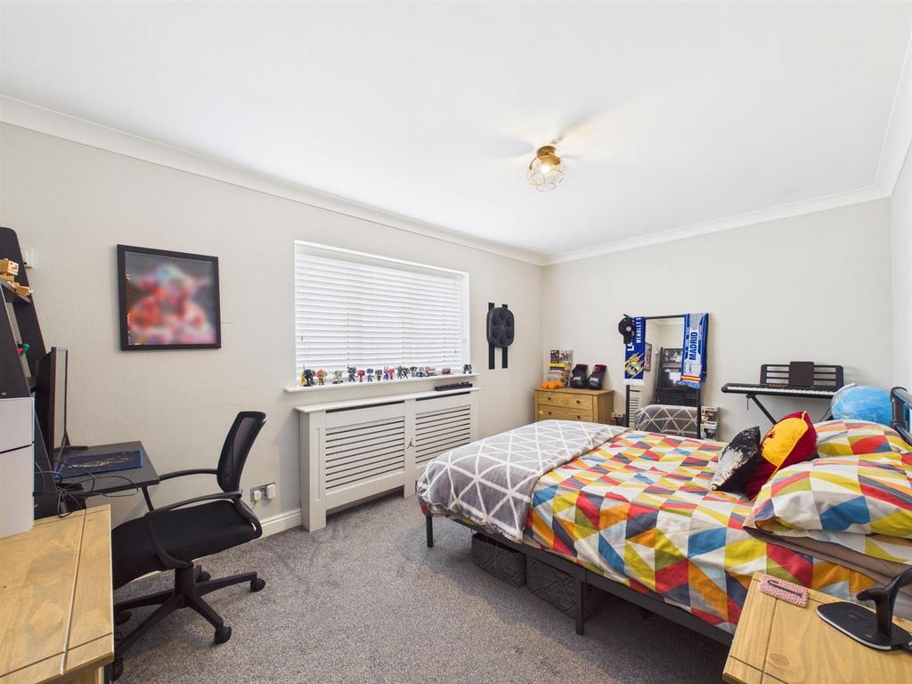 Bedroom: