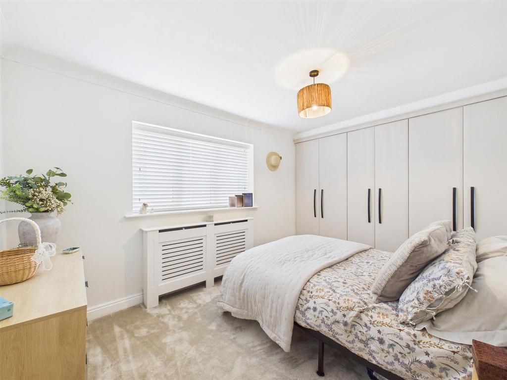 Bedroom: