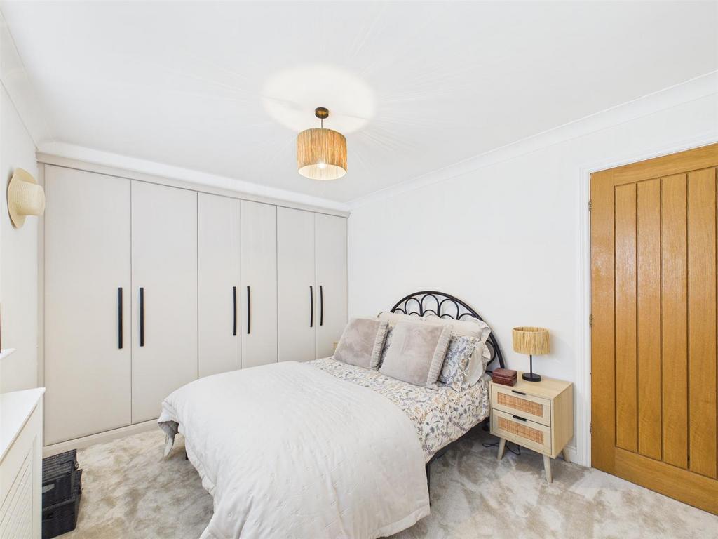 Bedroom: