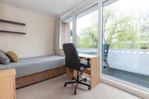 1 bedroom in a house share to rent, Horwood Close, Headington