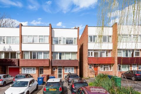 1 bedroom in a house share to rent, Horwood Close, Headington