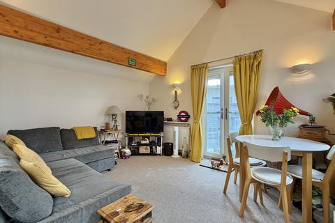 3 bedroom end of terrace house for sale, Quay Mews, Newton Abbot