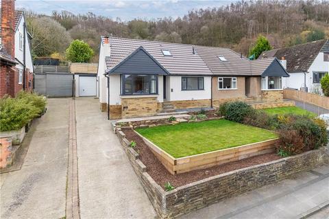 3 bedroom bungalow for sale - Milner Bank, Otley, West Yorkshire, LS21