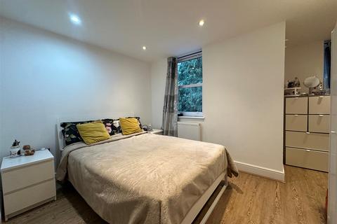 1 bedroom flat to rent, Gladstone Road, Watford WD17