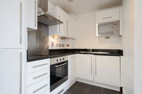 1 bedroom flat to rent, Turner Street, London E16