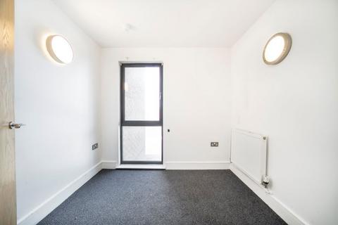1 bedroom flat to rent, Turner Street, London E16